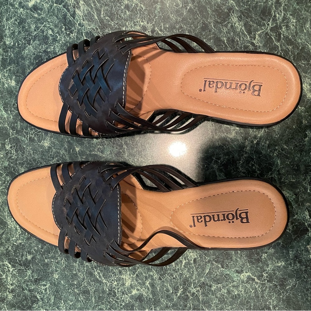 Bjorndal 7.5 womens sandals